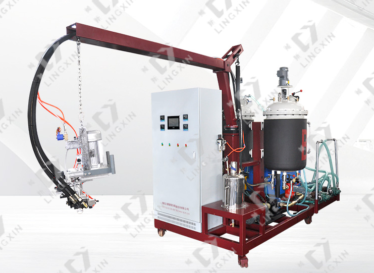 聚氨酯低壓發(fā)泡機