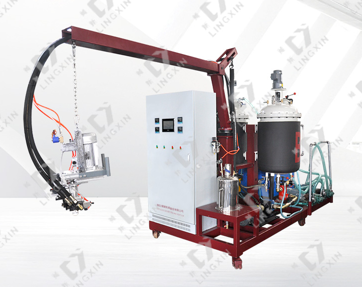 聚氨酯發(fā)泡機應(yīng)用的流程和日常維護